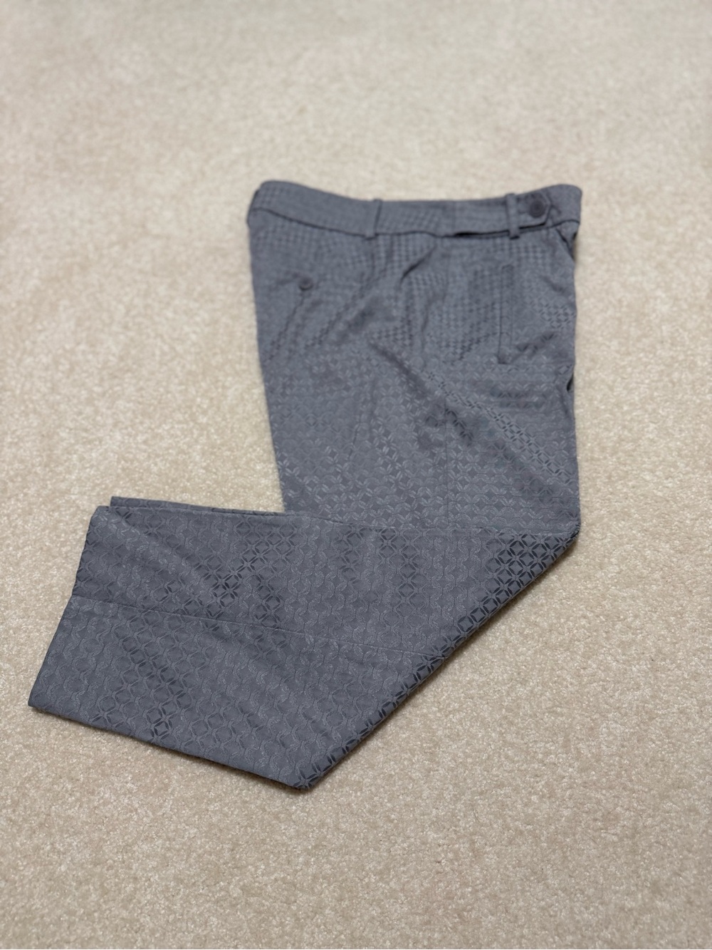 Loft Gray Textured Straight-Leg Crop Pants Size 4